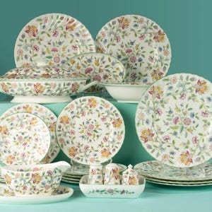 27-Piece Dining Set - Minton - Haddon Hall