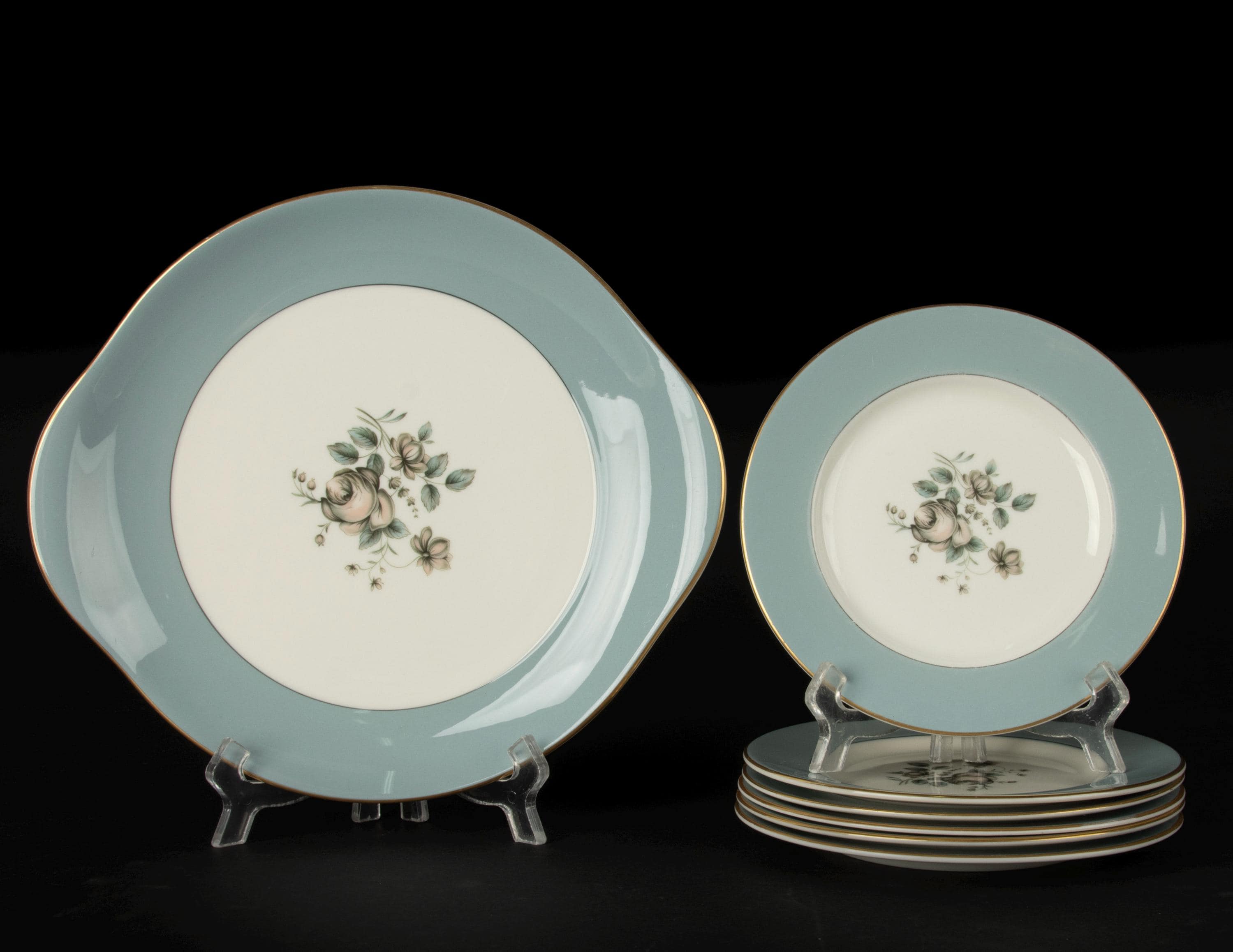 ロイヤルドルトン 手描きキャビネットプレート「ローズ」 C.ハートの