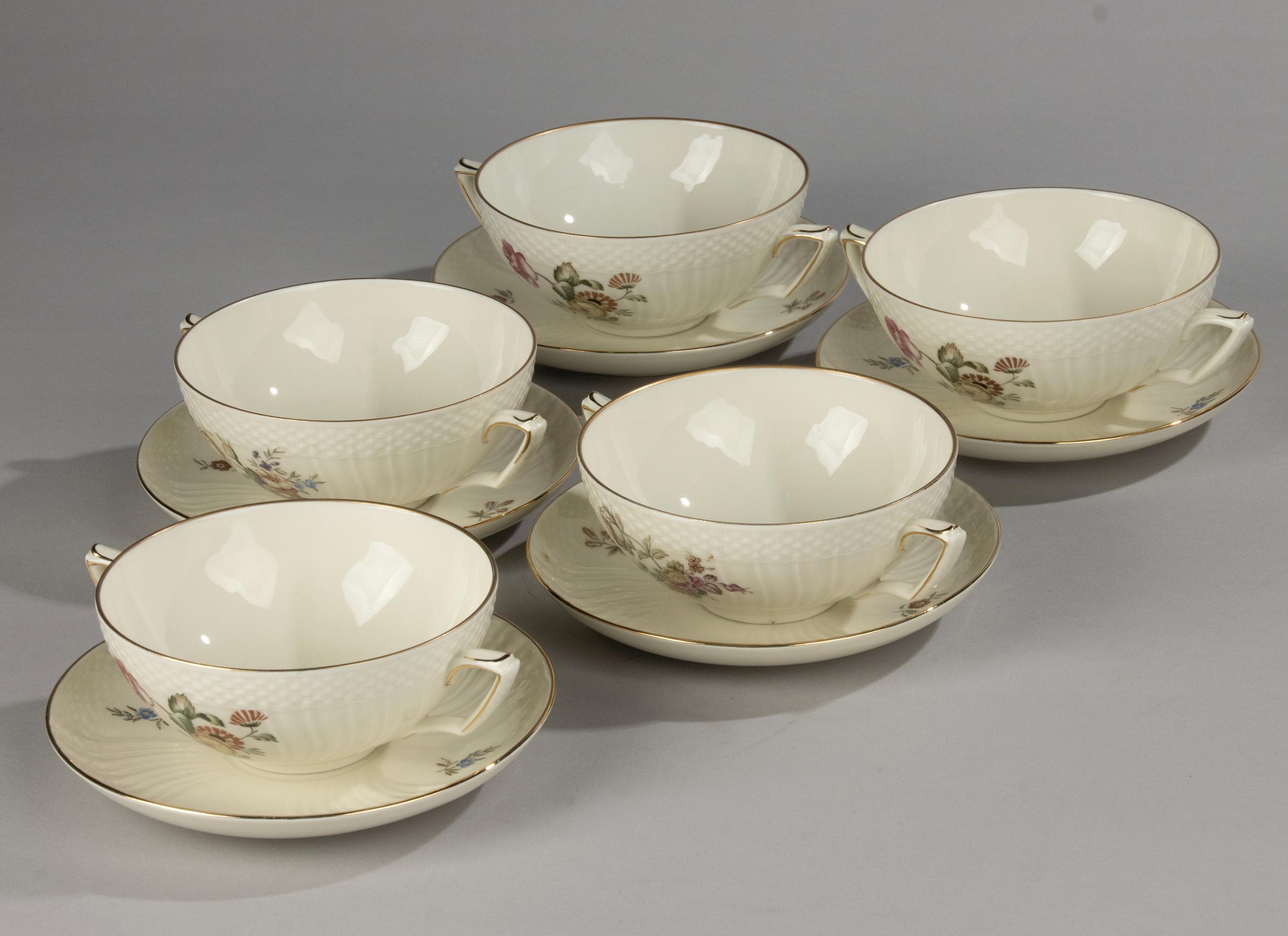 ロイヤルコペンハーゲンfrijsenborg soup tureen