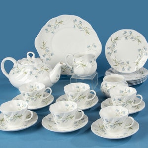 16-Piece Tea and Cake Set - Queens - Woman and Home