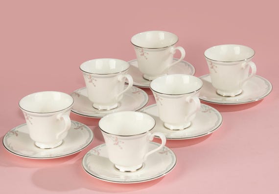 ティーカップ6客セット - ロイヤルドルトン - カーネーション - Etsy 日本