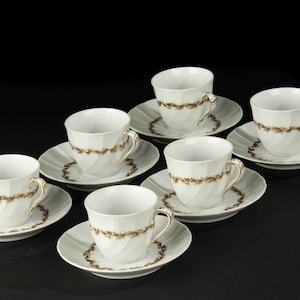 Set of 6 Coffee Cups and Saucers - Bernardaud Limoges - Chardons Dorés