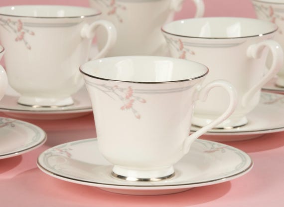ロイヤルドルトン　ティーセット　6客 ティーカップ6客セット - ロイヤルドルトン - カーネーション - Etsy 日本