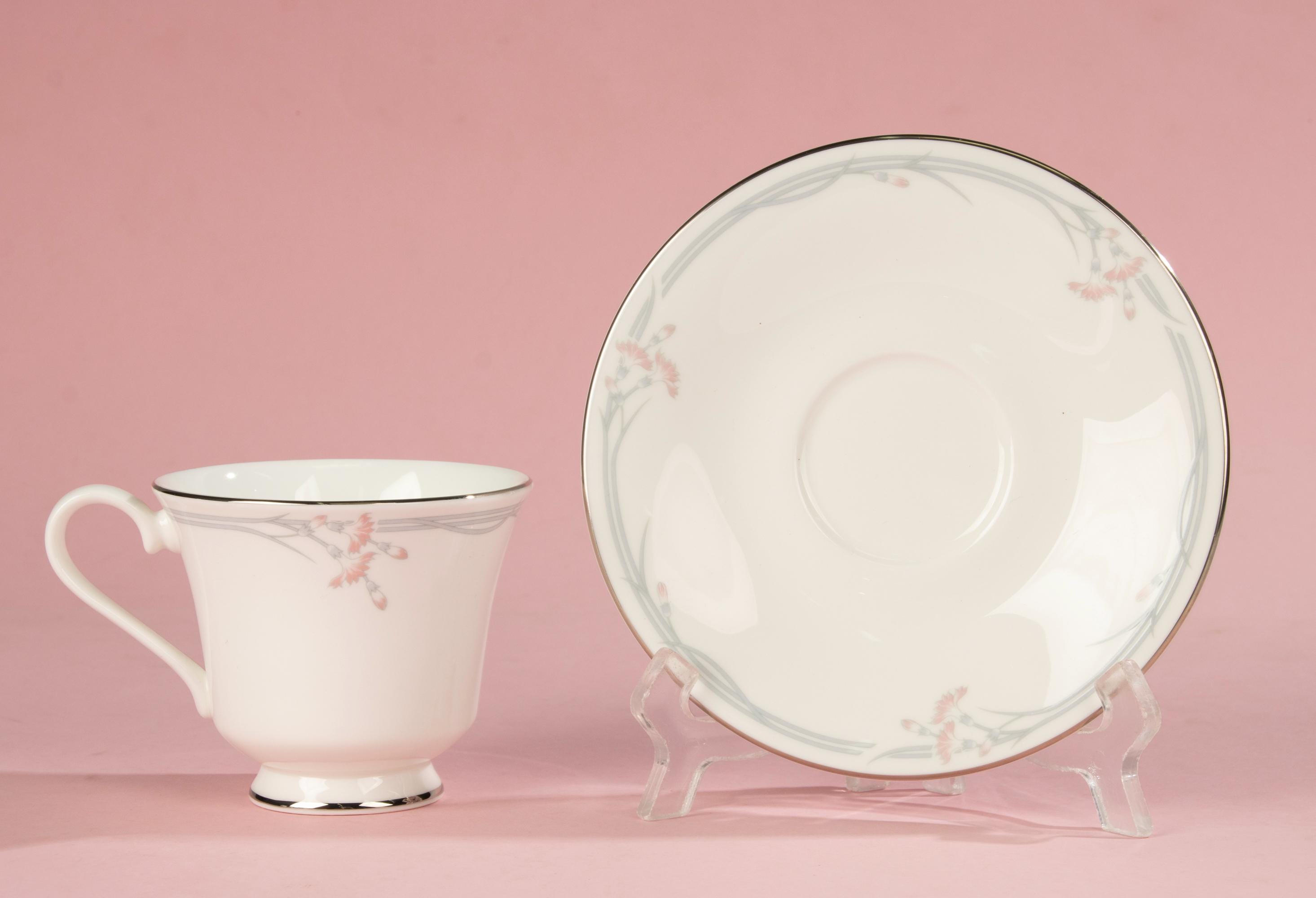 ティーカップ6客セット - ロイヤルドルトン - カーネーション - Etsy 日本