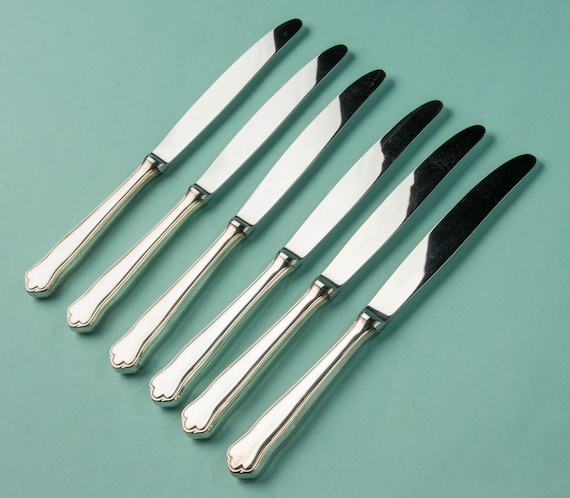 [専用出品]ヨーロッパ刻印あり 小さなシルバーテーブルナイフ3本 専用出品]ヨーロッパ刻印あり 小さなシルバーテーブルナイフ3本