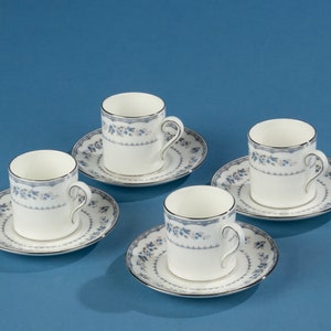 Set of 4 Coffee Cups and Saucers - Wedgwood - Gardenia