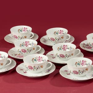 Set of 8 Teacups - Bernardaud Limoges - Lowestoft