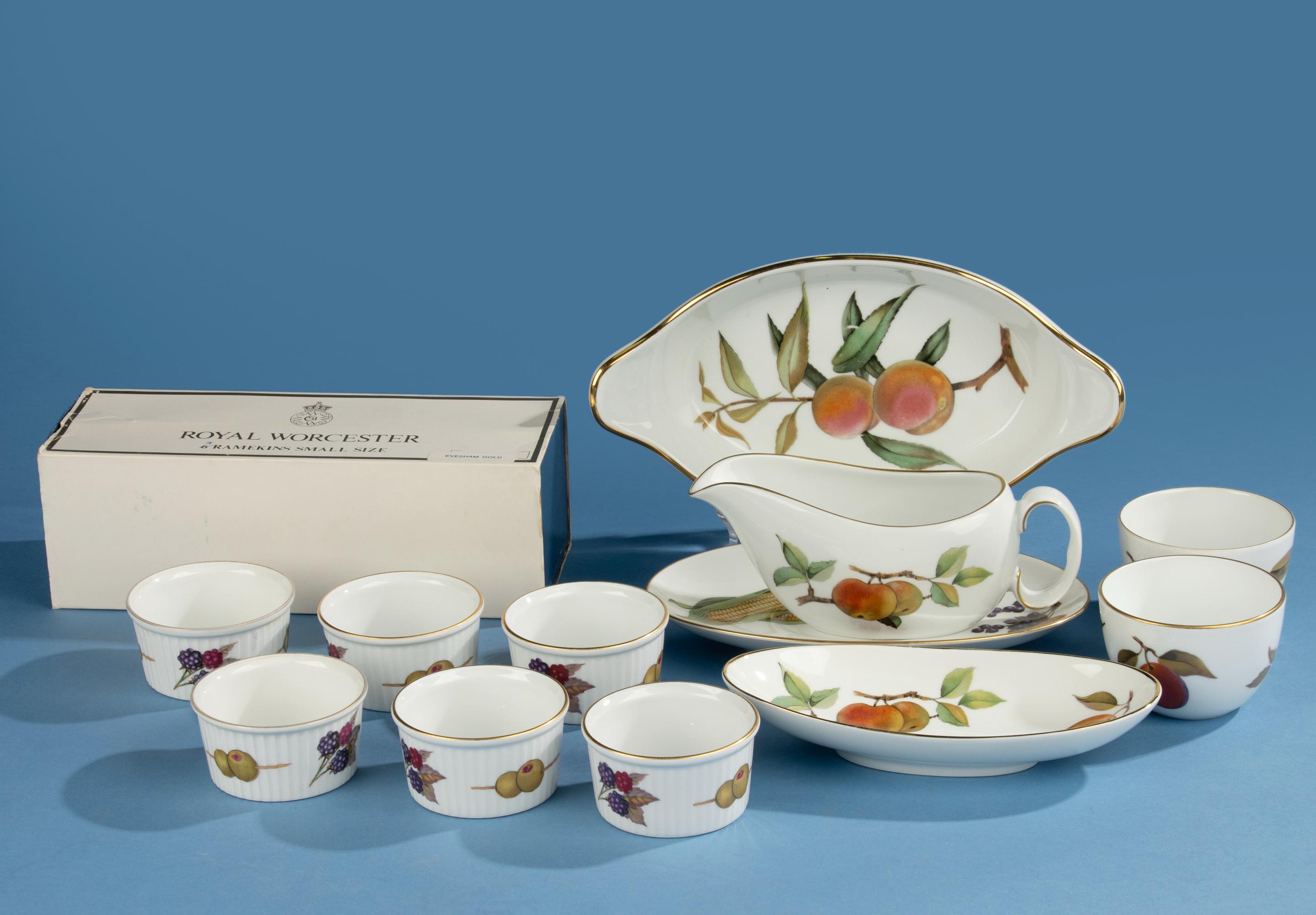  Worcester Evesham 皿 4枚セット Amazon.co.jp: Royal Worcester Evesham ゴールド食器セット