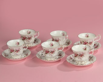 Set of 6 Cups and Saucers - Royal Albert - Lavender Rose