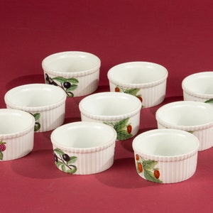 Set of 9 Ramequins - Porcelaine de Paris