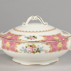 Lidded Dish - Royal Albert - Lady Carlyle