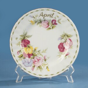 Cake Plate - Royal Albert - Flower of the Month - April