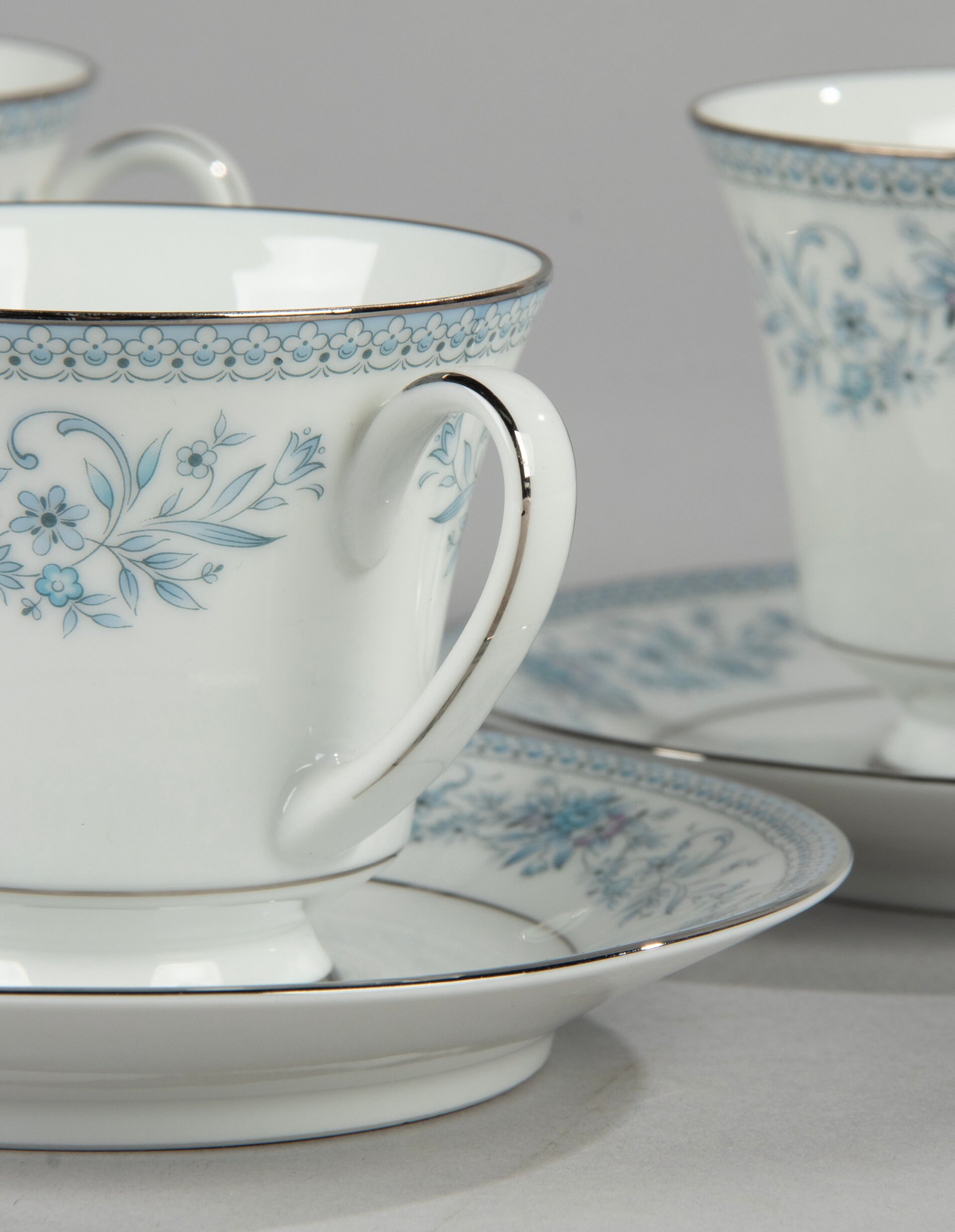 ノリタケ ブルーヒル ティーカップ＆ソーサー 5客セット - Etsy 日本