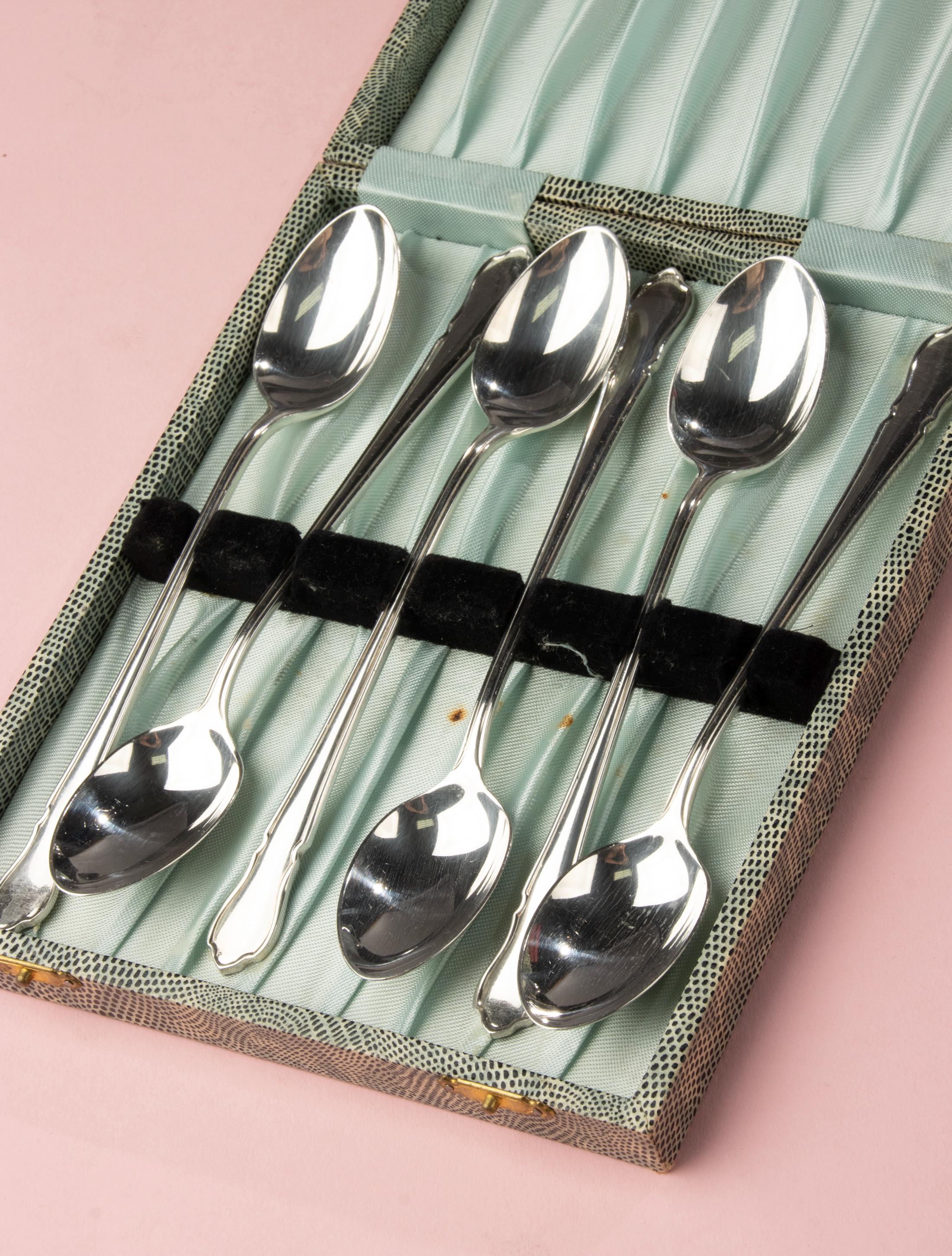 【ドイツ】純銀／アイスクリームスプーン６本セット「シクラメン」 ドイツ】純銀／アイスクリームスプーン6本セット「シクラメン