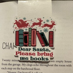Magnetic Bookmark dear Santa. Please bring me books