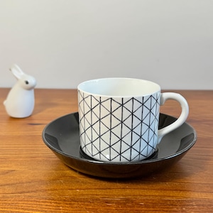 Rörstrand Venezia model DM coffee cup tea cup design by Hertha Bengtson black and white simple mid century modern style