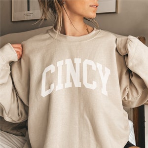 Minimalist Cincy Sweatshirt, Collegiate Text, Cincinnati Sweatshirt, Cincinnati OH Crewneck Sweater, University State Inspired, boho vintage