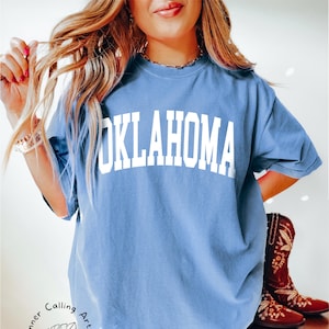Minimalist Oklahoma T-Shirt, Comfort Colors®, Oklahoma Fan Crewneck, boho Oklahoma Shirt Oklahoma Gift, Crewneck Sweatshirt Vintage Oklahoma
