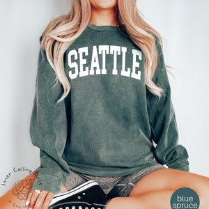 Comfort Colors® SEATTLE Sweatshirt, Minimalist Seattle Fan Crewneck Sweatshirt, Vintage Seattle Sweatshirt Seattle Gift College Student gift