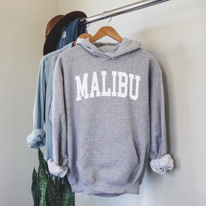 Malibu Hoodie, Boho Malibu Crewneck, Malibu Sweatshirt, Malibu California Shirt, Cute Gift for Her, Malibu Beach Sweatshirt Retro Sweatshirt