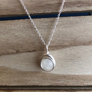 White Rainbow Moonstone, Fidget Pendant, Crystal-Healing, Minimalist Jewelry, Anxiety Relief, Gemstone Jewelry Gifted, Bridal Party Gift