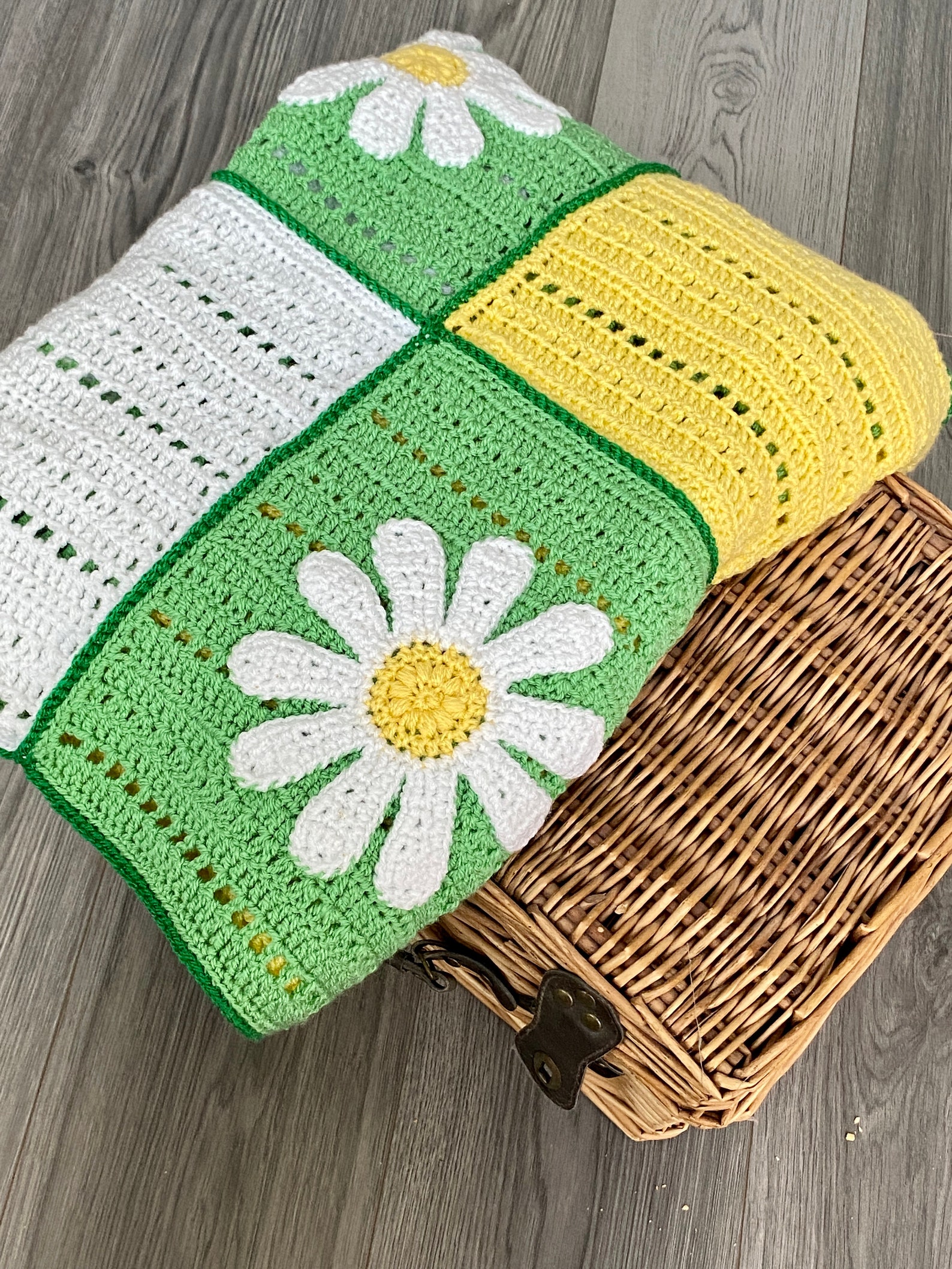 Daisy Meadow Blanket, Crochet Pattern, Summer Blanket, Garden Blanket