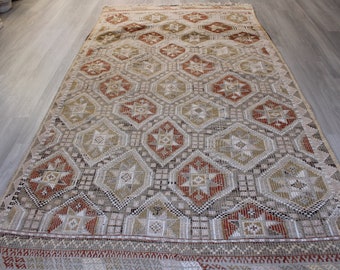 Beige Kilim Rug, Large Beige Kilim, Ethnic Beige Kilim Rug, Large Vintage Kilim Rug, Bohemian Kilim Rug / 5'8"x10'5" / N-740