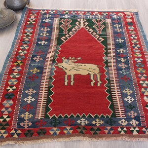 Vintage Anatolian Kilim Rug, Ethnic Turkish Kilim, Red Handwoven Kilim Rug, Kilim with Animal Design / N-1191