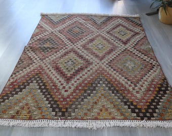 Small Bohemian Rug, 4'3''X5'3'' Ethnic Handwoven Wool Kilim / N-2092