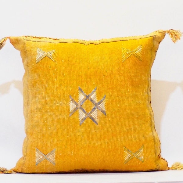 Coussin Traditionnel Marocain Fait Main – Rembourrage Coton, Antique