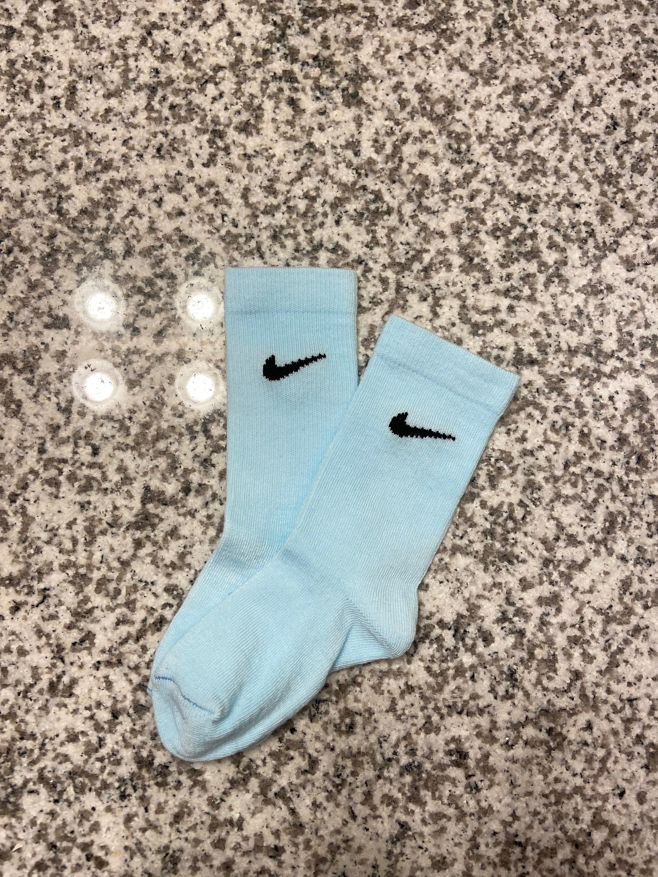 sky blue nike socks