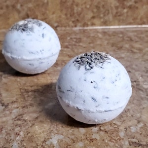Organic Lavender Bath Bomb | Lavender Floral Bath Bomb | Lavender Bath Soak | Floral Bath Bomb