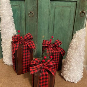 Rustic Wood Christmas Present Trio: Plaid Ribbon Holiday Decor - Etsy