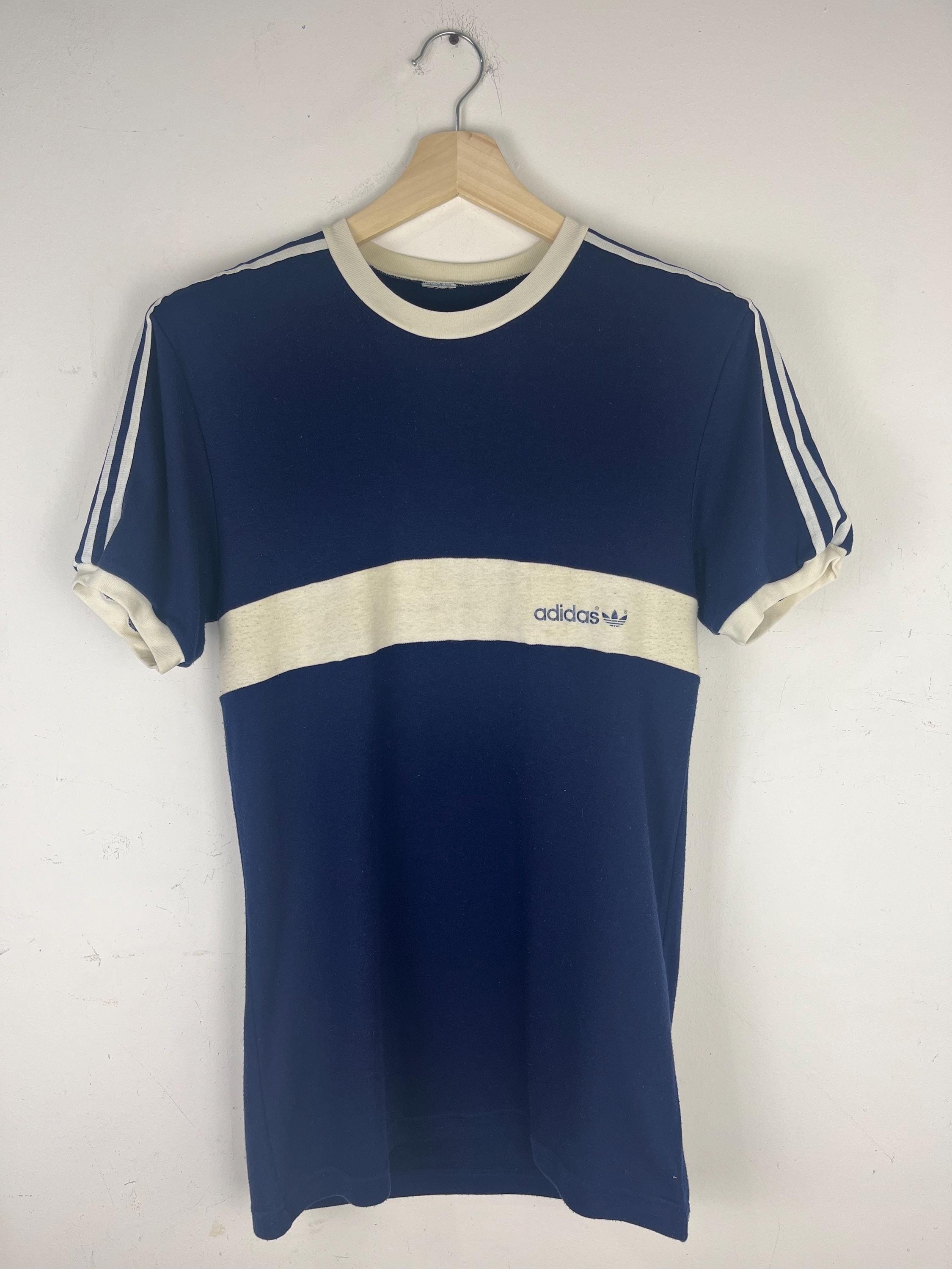 ADIDAS RINGER TEE★送料込 Amazon.com: adidas Men's Ringer Graphic Basketball T-Shirt