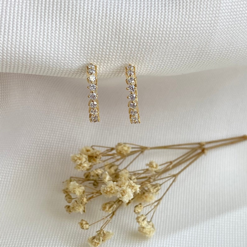 Earrings with cubic zirconia stones