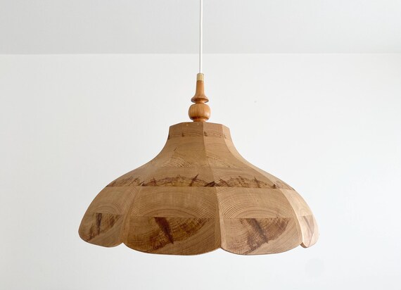 A Swedish Mid-Century 10 Lamp Suspended Ceiling Light of Pine A Swedish Mid-Century 10 Lamp Suspended Ceiling Light of Pine