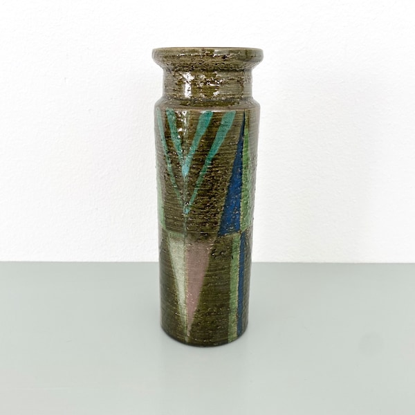 Beautiful green-blue chamotte clay vase from Nittsjö, Sweden. Scandinavian mid century modern. 50s 60s