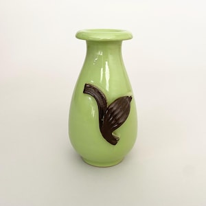 Beautiful vase from Upsala Ekeby, Sweden. 30s, 40s mid-century modern Scandinavian ceramics.