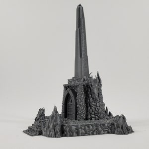 Przeklęty obelisk | Miasto Drennheim | Code2 | 28 mm | Wonder Worlds | Dungeons and Dragons | D&D | DnD | RPG | Teren | Gra planszowa