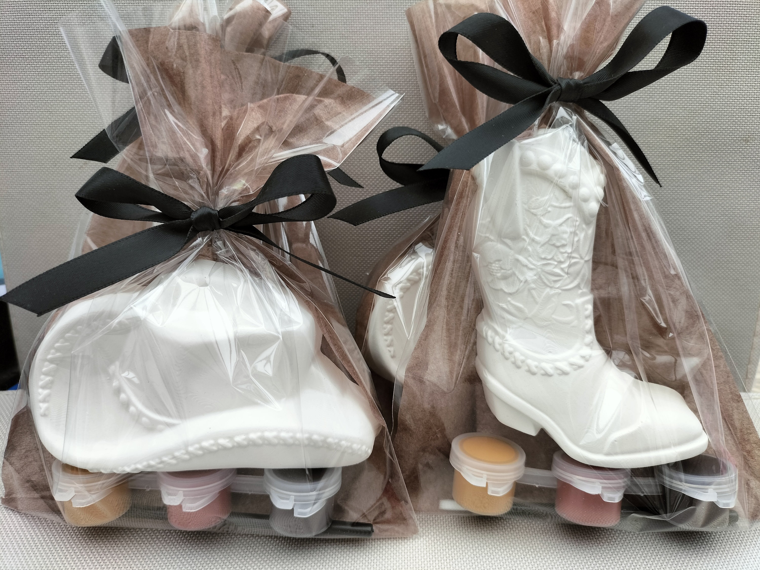 Cowboy/cowgirl party bags, paint your own cowboy/cowgirl hat and boot, kids party favours, party bag fillers, themed party bags,