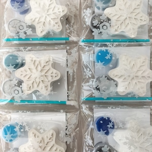 Paint your own snowflake, Christmas stocking fillers, kids gifts, Christmas eve box filler, winter crafts, class gifts for kids, party bags.