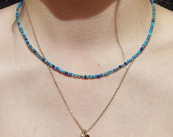 Blaue perlen kette, blaue perlen halskette, perlen schmuck, minimalist, unisex halskette, perlen kette, glas kette, blau