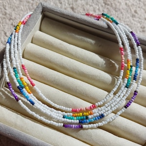 Seed bead ombre choker, white seed bead necklace, monochrome necklace, summer necklace, trendy beaded choker, colourful gradient choker