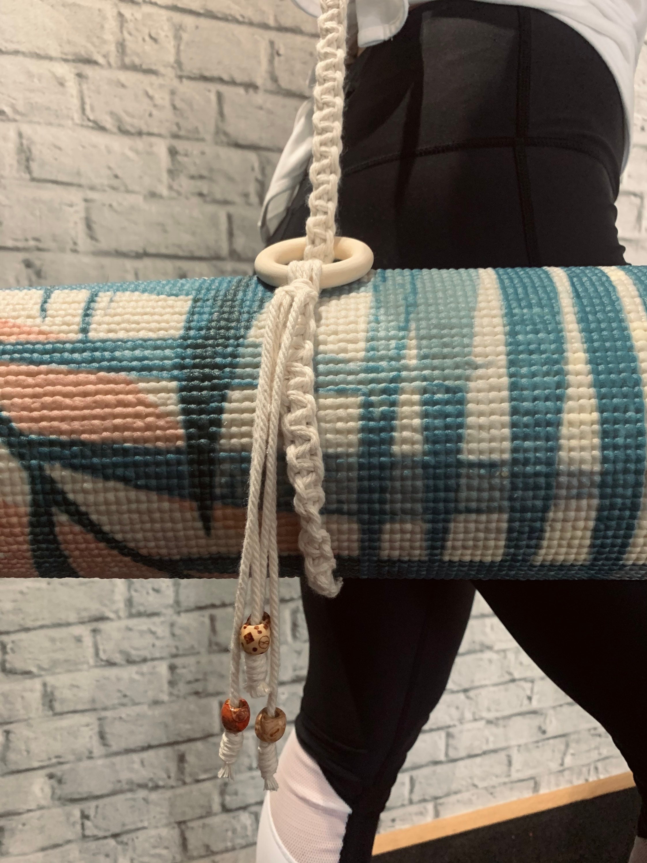 diy macrame yoga mat strap