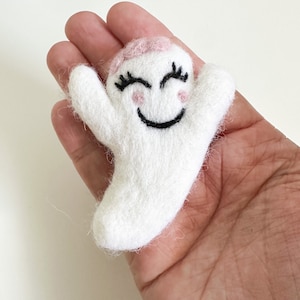 1 Felt Girl Ghost With Pink Bow -  Spooky, Cute Ghost, Halloween Sensory Play, Halloween Decor, Halloween Bows, Kids Halloween, Pink