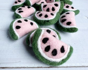 1 Felt Watermelon Slice With Light Pink - 6cm | Play Food, Sensory Play, Summer Decor, Tiered Tray, Summer Garland, Flisat Table, Felt Toys