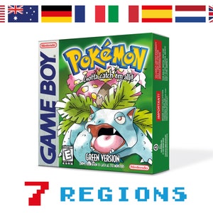 Może przedstawiać: Zielona kaseta Game Boy do gry Pokemon Wersja Zielona. Kaseta ma zielone tło z kreskówkowym obrazkiem Bulbasaura, zielonego, brązowego i różowego Pokemona. Tekst na kasecie brzmi "Pokemon Gotta catch 'em all!" i "Wersja Zielona".