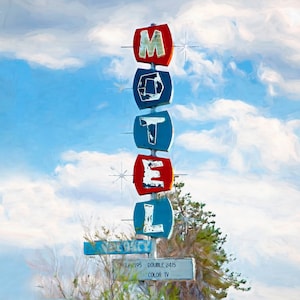 Vecchia insegna del motel al neon a Mina, NV.