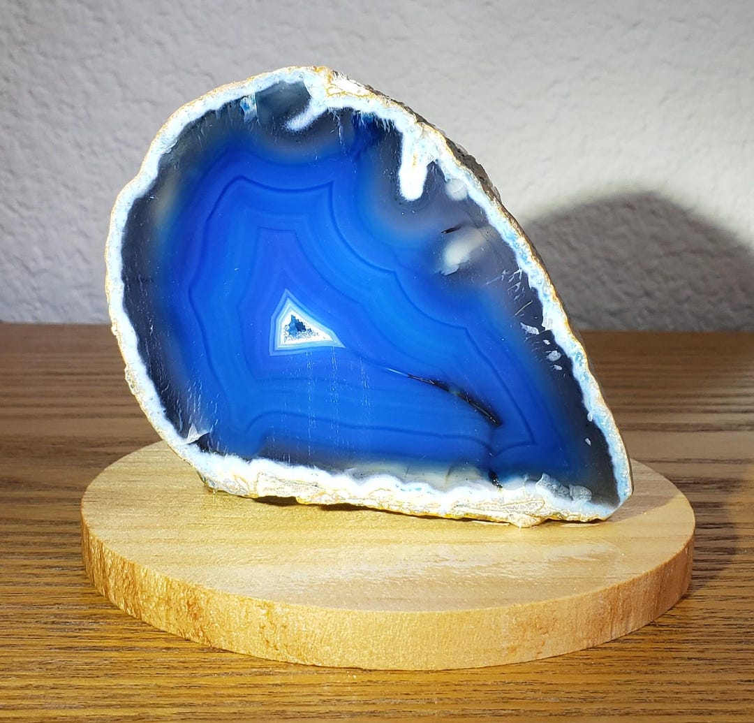 Enhydro Blue Half Agate Geode, Water Filled Blue Half Agate Geode on ...