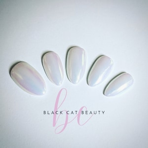 Press on Nails &quot;Donut Glaze Hailey Bieber&quot; | Glue on Nails | Luxury Nails | Stick on Nails | Fake Nails